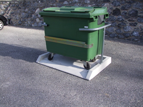 Arceau bloc conteneur Garin avec plateforme béton