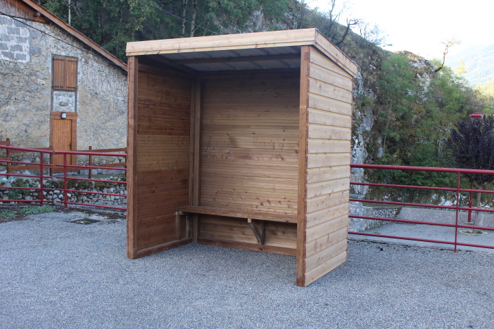 Abri bus bois Soulor avec côtés pleins