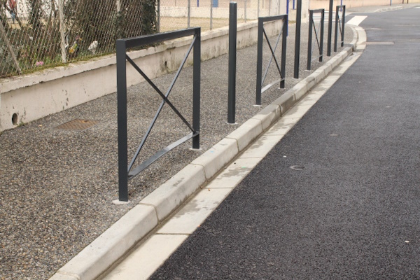 Barrière de ville acier Marcadieu 1