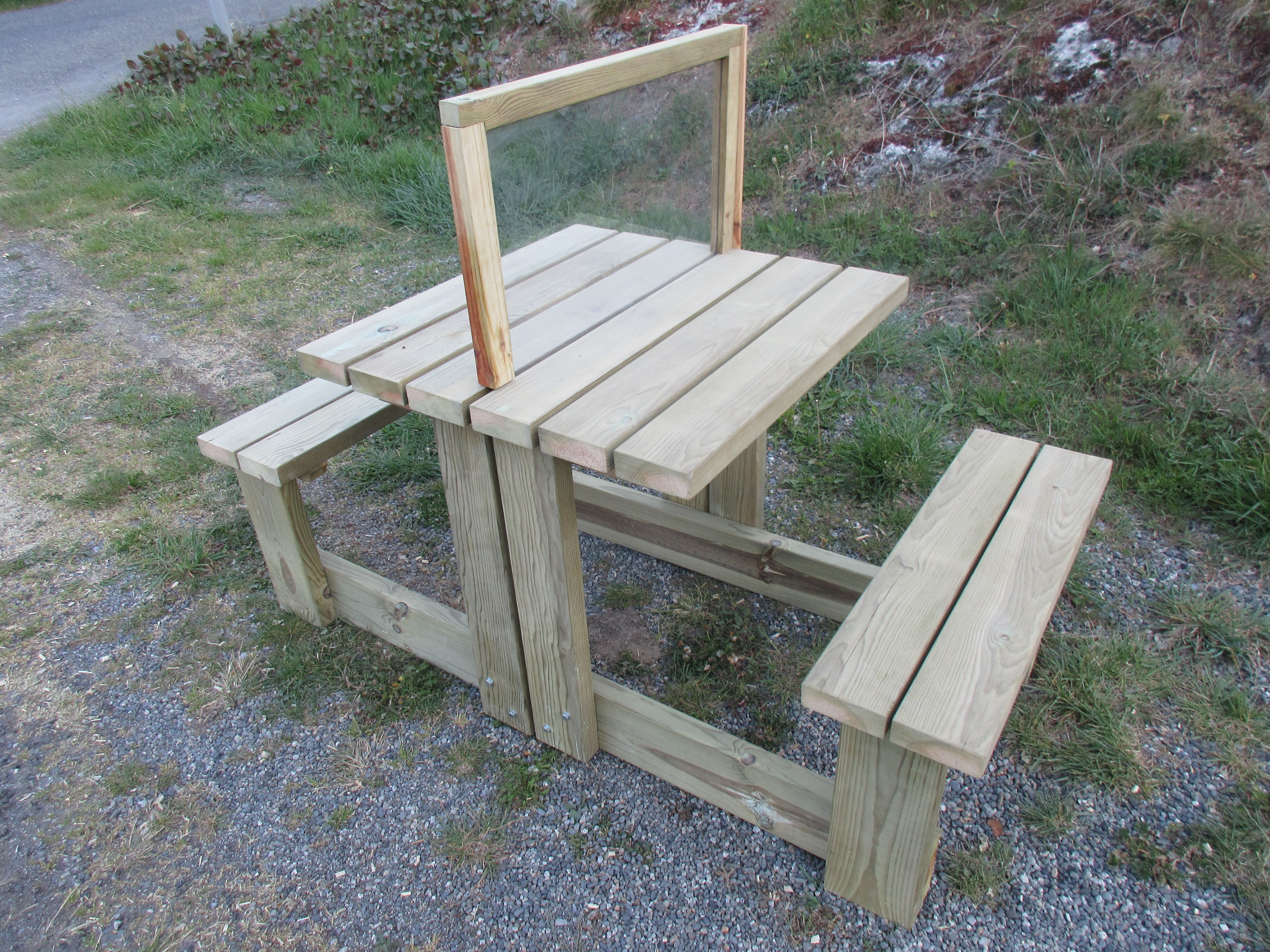 Table pique-nique bois Bizanos 2 pers. avec option vitrage