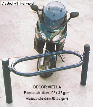 Range moto et scooter Cambo