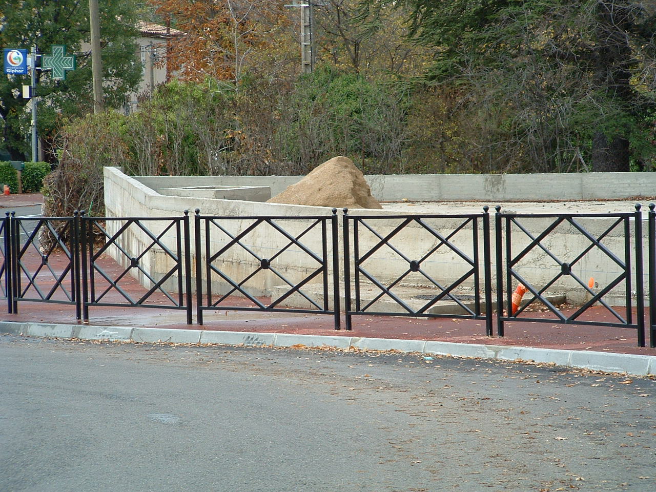 Barrières de ville Courbevoie sur site